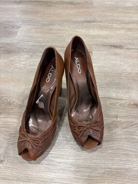 ALDO Tan Open-Toe Heels with Bow Detail